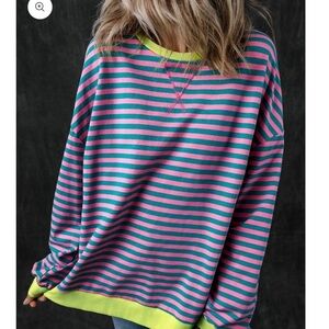 STRIPE OVERSIZED PULLOVER SWEATSHIRT SIZE MEDIUM